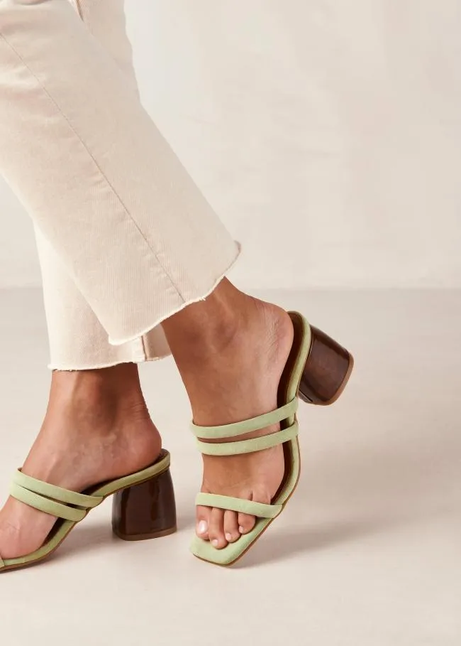 ALOHAS Mules Indiana 8211 Green Leather Sandals 8211 Women