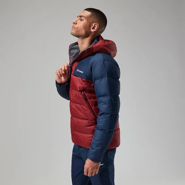 Berghaus Lightweight Urban Ronnas Reflect Jacket 8211 Dark RedDark Blue 8211 Men