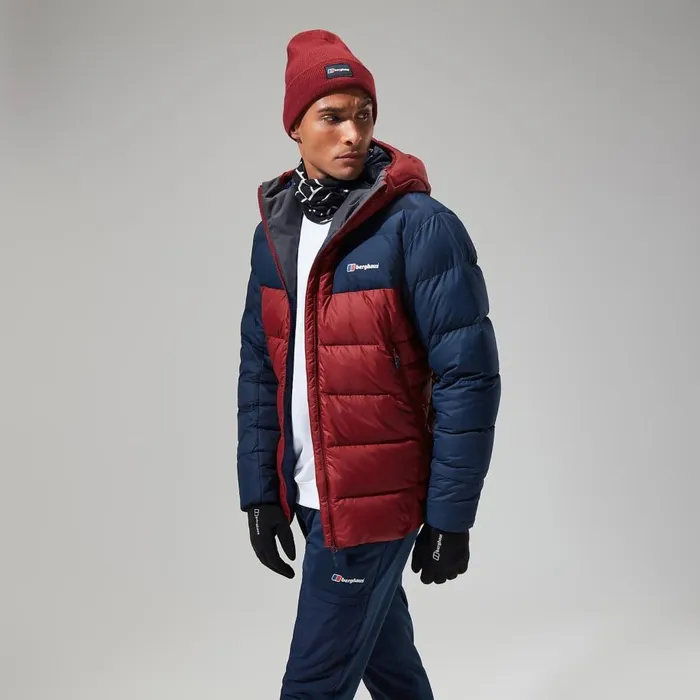 Berghaus Lightweight Urban Ronnas Reflect Jacket 8211 Dark RedDark Blue 8211 Men