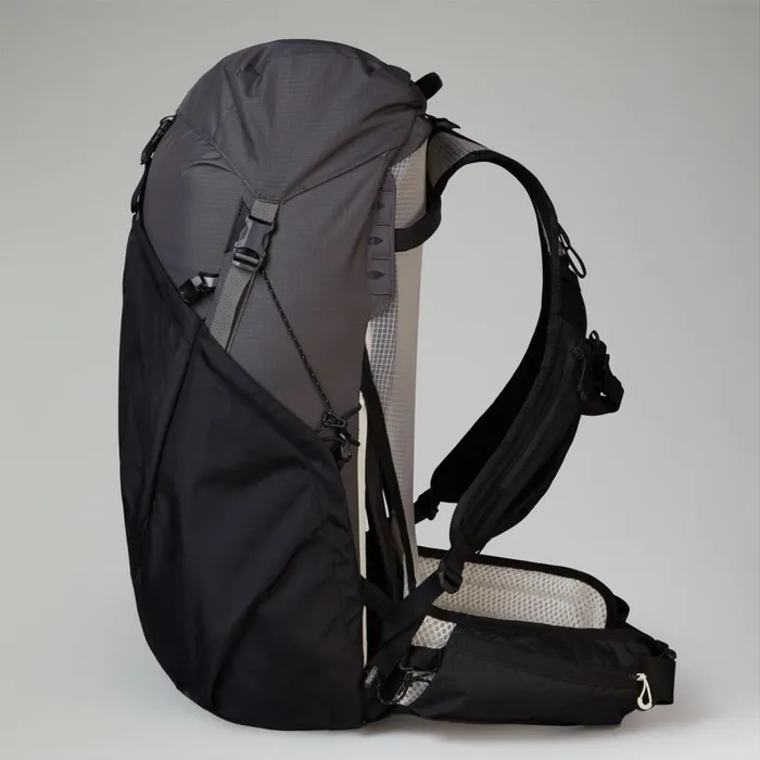 Berghaus Travel Freeflow 30L Pack GreyBlack 8211 MenWomen Berghaus Travel Freeflow 30L Pack GreyBlack 8211 MenWomen