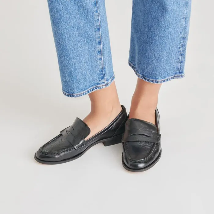 Dolce Vita Hilly Loafers Black Leather Women Flats and Loafers
