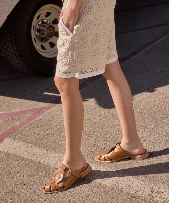 Dolce Vita Hippie Flats Tan Crinkle Patent Women Sandals