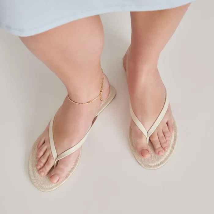 Dolce Vita Layney Sandals Ivory Leather Women Sandals