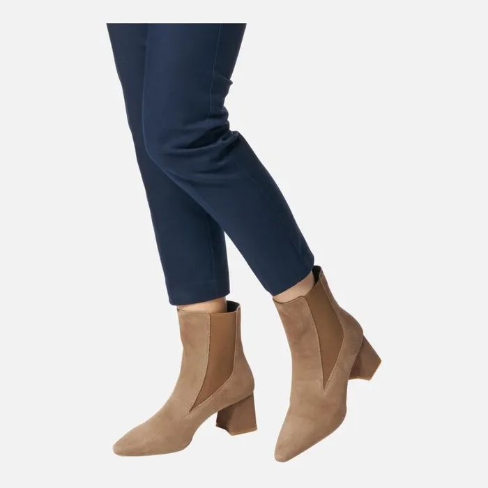 Geox Ankle Boots GISELDA WOMAN Mud Medium Heel Ankle Boots Mud 8211 Woman