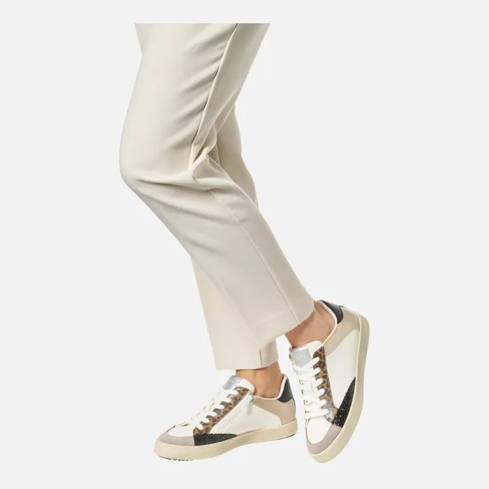 Geox Sneakers BLOMIEE WOMAN Optic WhiteMud Low Top Sneakers Optic Whitemud 8211 Woman
