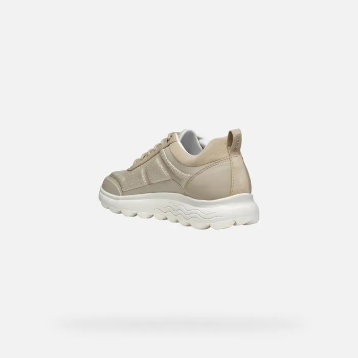 Geox Sneakers SPHERICA WOMAN Light Taupe Low Top Sneakers Light Taupe 8211 Woman