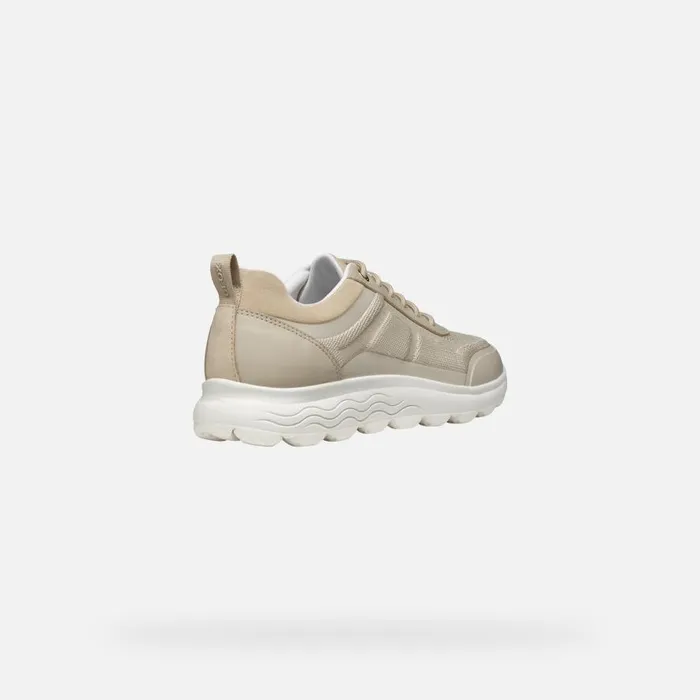Geox Sneakers SPHERICA WOMAN Light Taupe Low Top Sneakers Light Taupe 8211 Woman