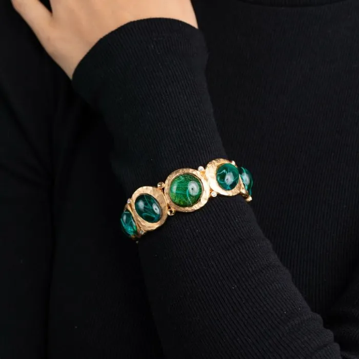 Kenneth Jay Lane Dark Color Gem Bracelets Women Flawed Emerald Cabochon Hinged Bangle Kenneth Jay Lane Dark Color Gem Bracelets Women Flawed Emerald Cabochon Hinged Bangle