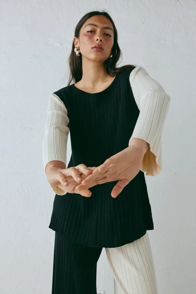 Long Sleeve Women VRG GRL Suri Knit Top Splice Long Sleeve Women VRG GRL Suri Knit Top Splice