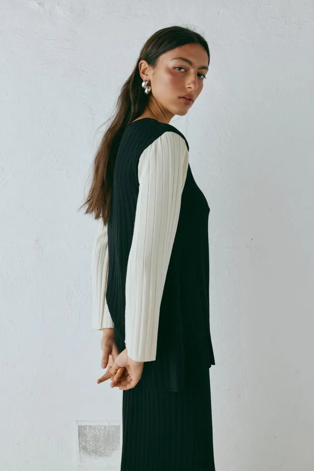 Long Sleeve Women VRG GRL Suri Knit Top Splice Long Sleeve Women VRG GRL Suri Knit Top Splice
