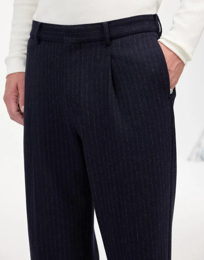 Madewell The Roebling Pleated Trouser In Italian Fabric Dark Navy Men Suiting