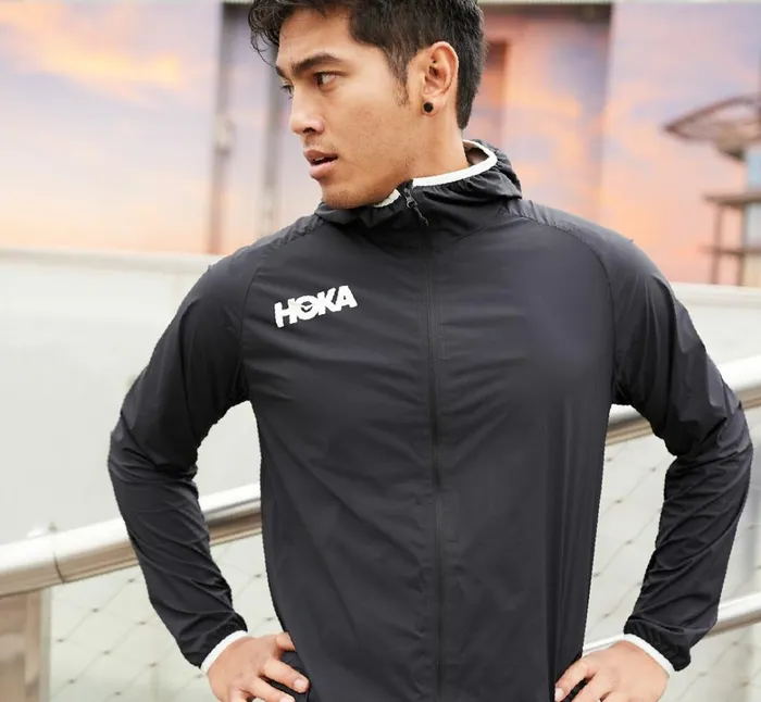 Men FullZip Wind Jacket Black HOKA ONE ONE Outerwear