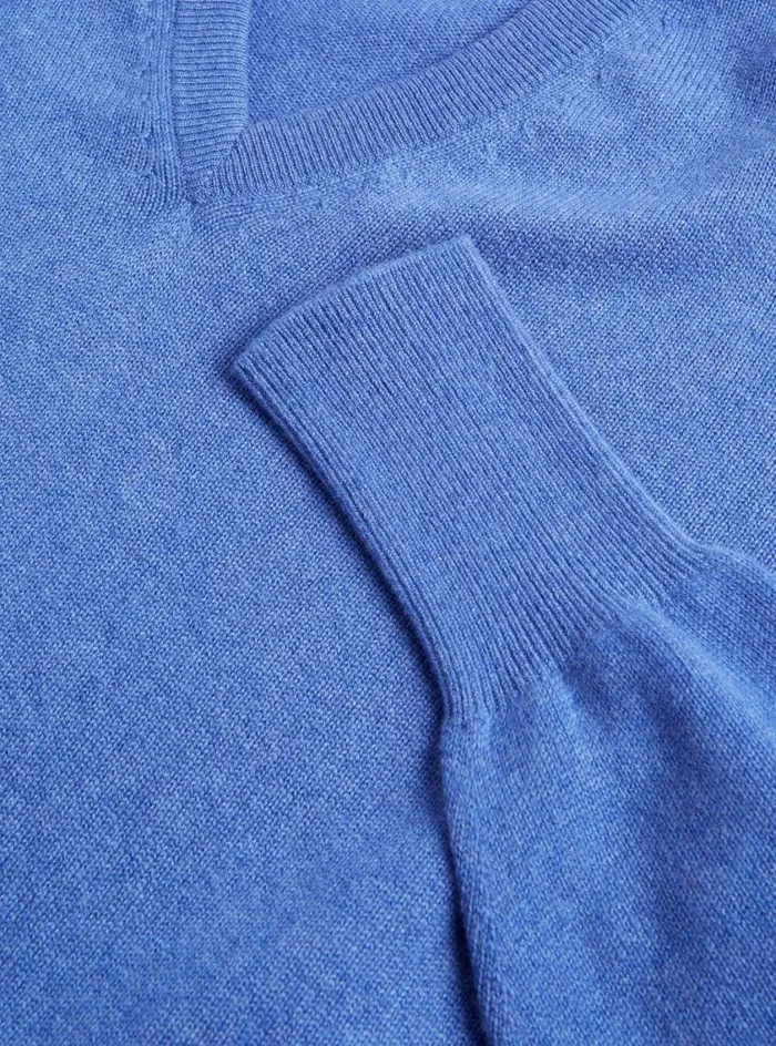 Men Paul Stuart Sweaters Classic Cashmere Double Ply VNeck Sweater Ice Blue