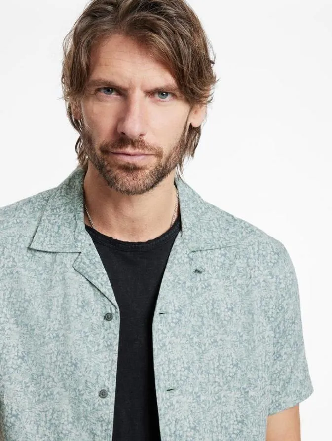 Men Shirts John Varvatos DANNY CAMP SHIRT Empire Blue
