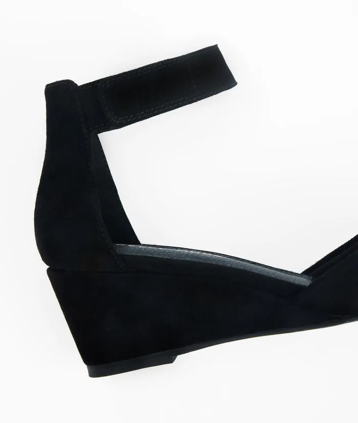 Pelle Moda Kitty Wedge 8211 Black Black Kid Suede Women Wedges Pelle Moda Kitty Wedge 8211 Black Black Kid Suede Women Wedges