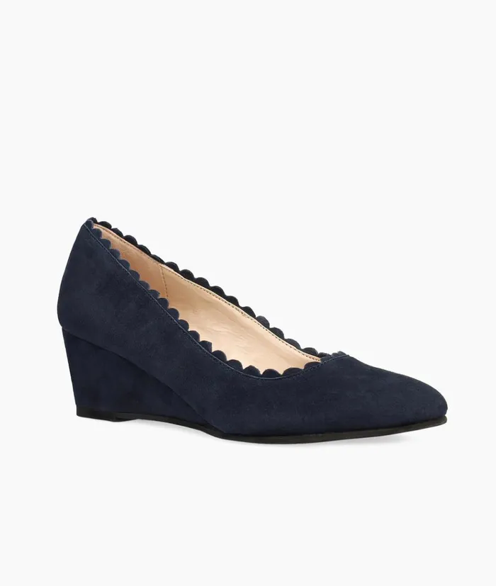 Pelle Moda Kizmet Wedge 8211 Midnight Midnight Kid Suede Women Wedges