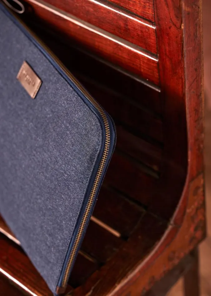 Szane Accessories Mens James Laptop Pouch Blue Flecked Flannel