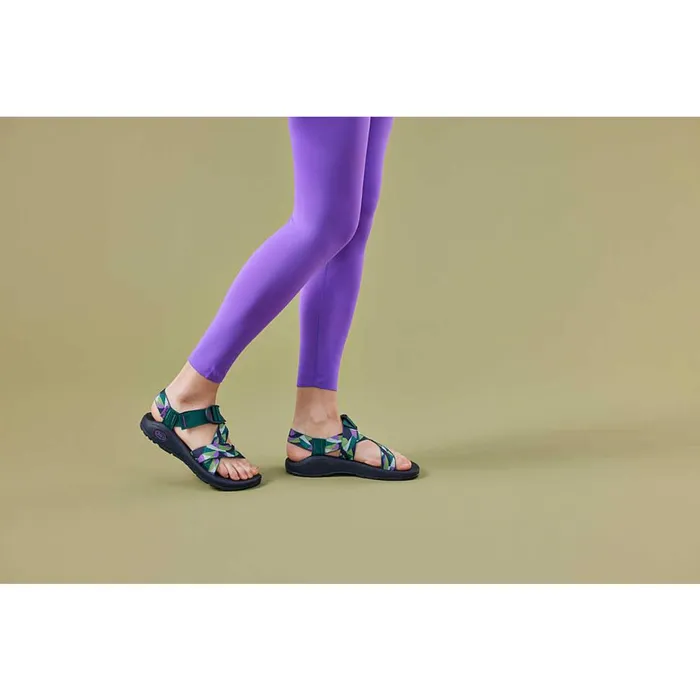 Sandals Women Chaco Mega ZCloud WideStrap Cushioned Sandal Pucker Hydrangea Sandals Women Chaco Mega ZCloud WideStrap Cushioned Sandal Pucker Hydrangea