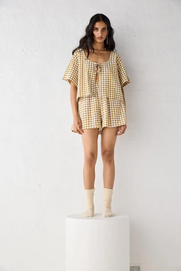 Sets Women VRG GRL The Sea and I Shorts Honey