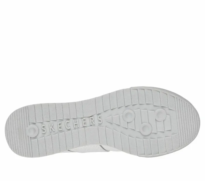 Skechers Zinger 20 8211 Retro Runwayz White Women Casual Sneakers Skechers Zinger 20 8211 Retro Runwayz White Women Casual Sneakers