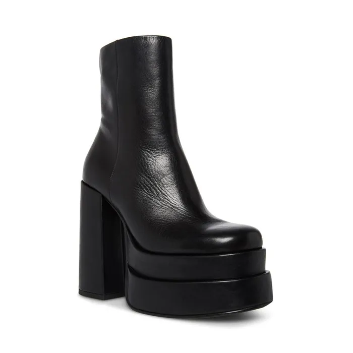 Steve Madden Cobra Black Womens Boots and Booties