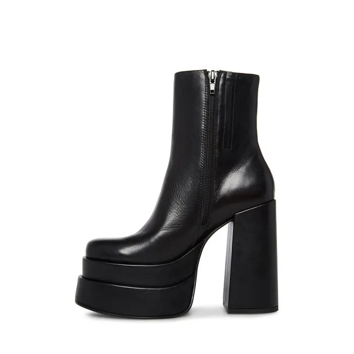 Steve Madden Cobra Black Womens Boots and Booties