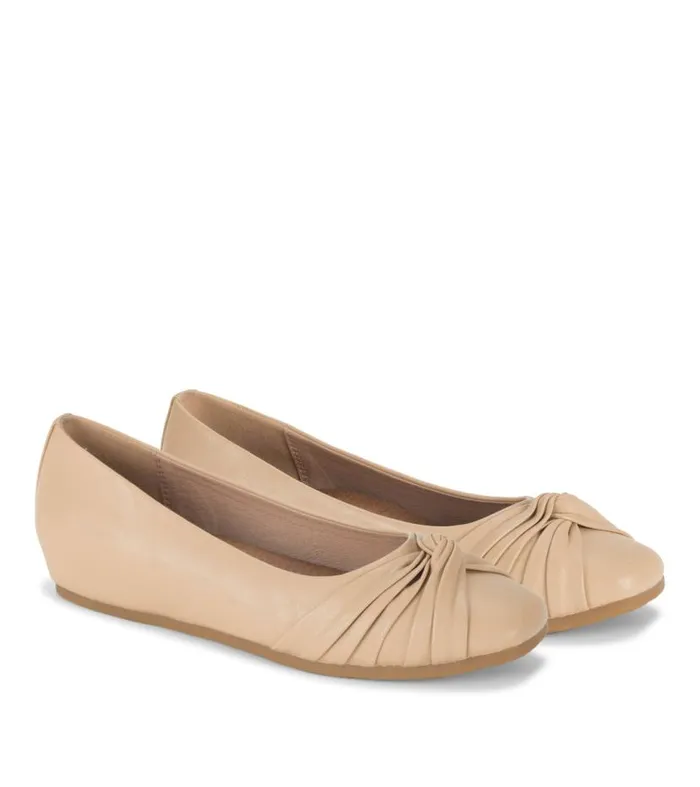 Women Baretraps Flats and Loafers Chainey Casual Flat Natural Women Baretraps Flats and Loafers Chainey Casual Flat Natural