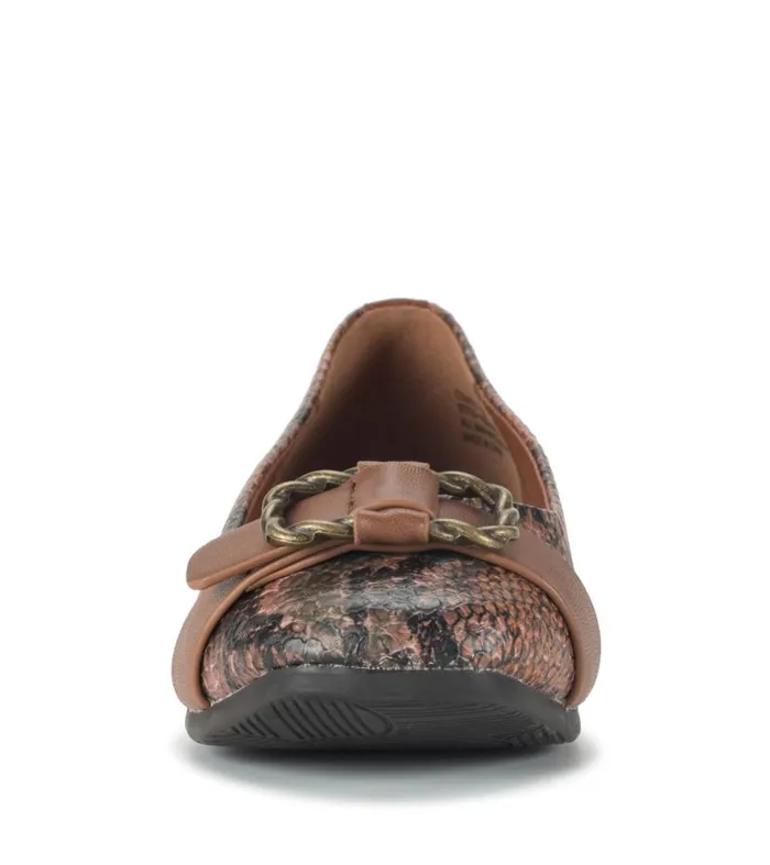 Women Baretraps Flats and Loafers Colette Flat Oak Women Baretraps Flats and Loafers Colette Flat Oak