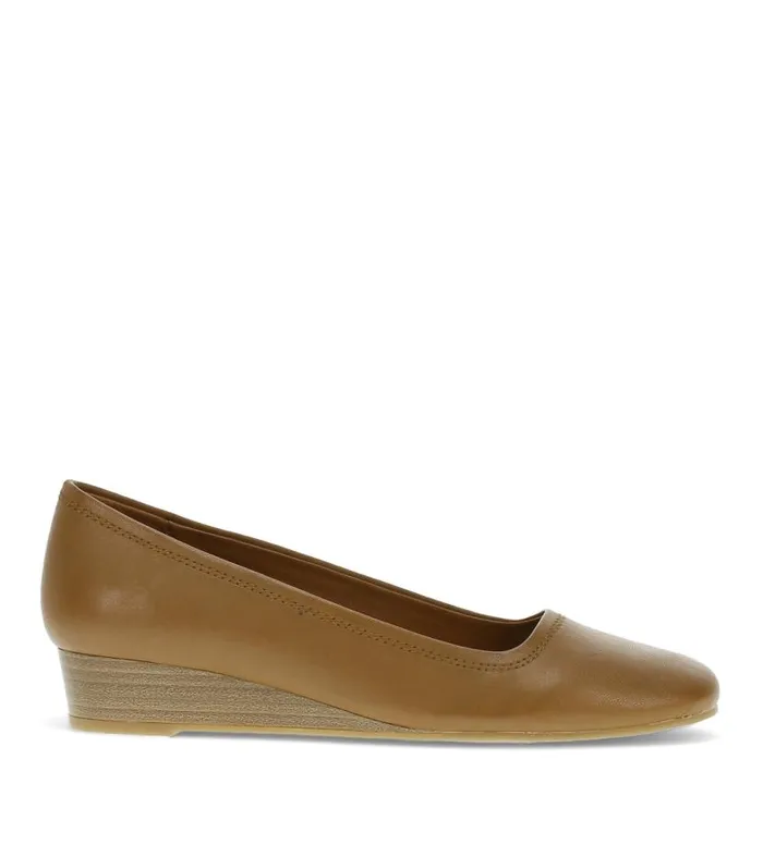 Women Baretraps Flats and Loafers Covette Wedge Slip On Walnut Women Baretraps Flats and Loafers Covette Wedge Slip On Walnut