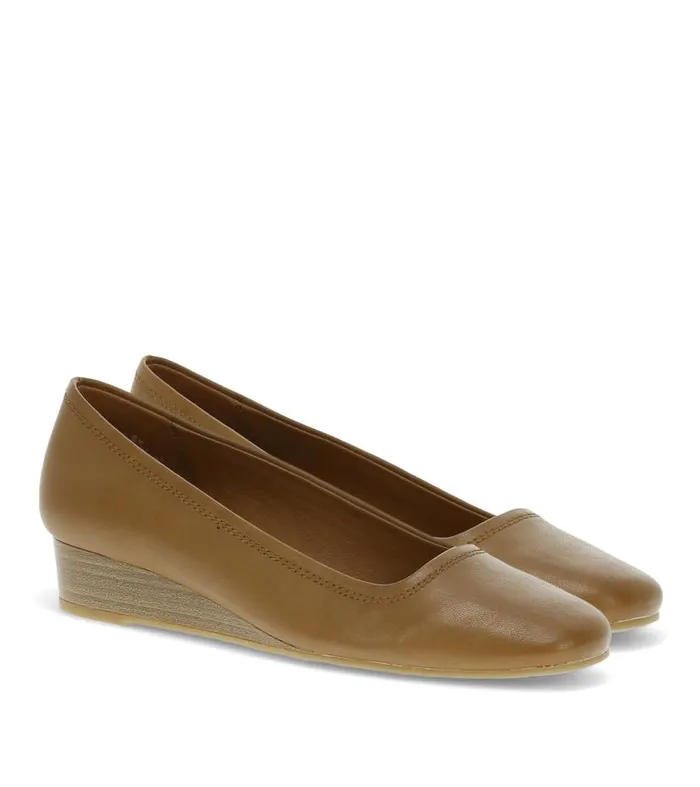 Women Baretraps Flats and Loafers Covette Wedge Slip On Walnut Women Baretraps Flats and Loafers Covette Wedge Slip On Walnut