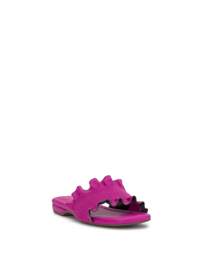 Women Flats Jessica Simpson Camessa Smocked Sandal In Fuschia