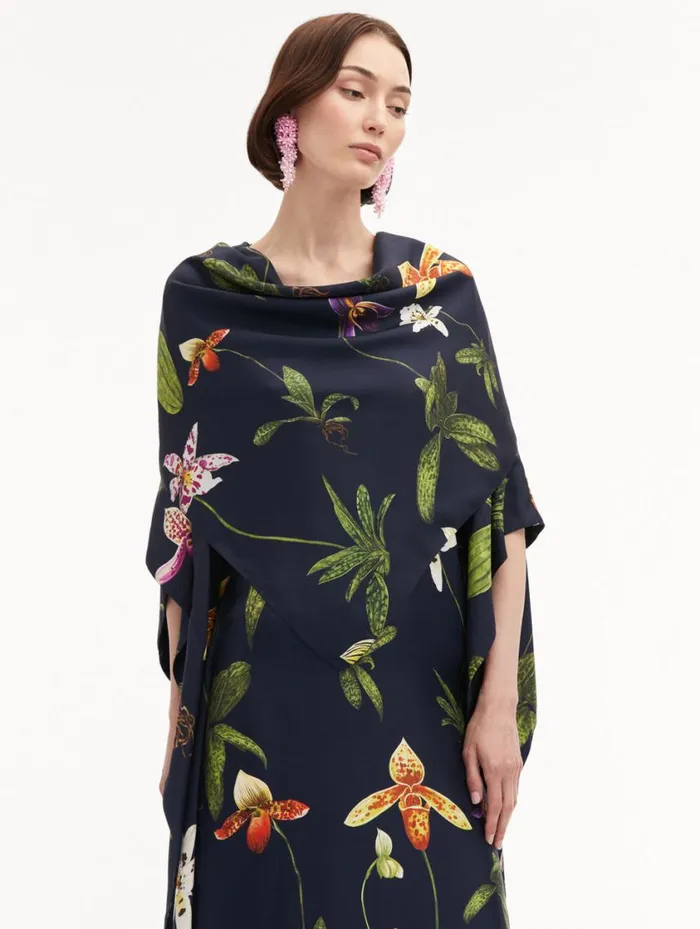 Women Orchid Silk Twill Caftan Navy Multi Oscar De La Renta Gowns and Caftans Women Orchid Silk Twill Caftan Navy Multi Oscar De La Renta Gowns and Caftans