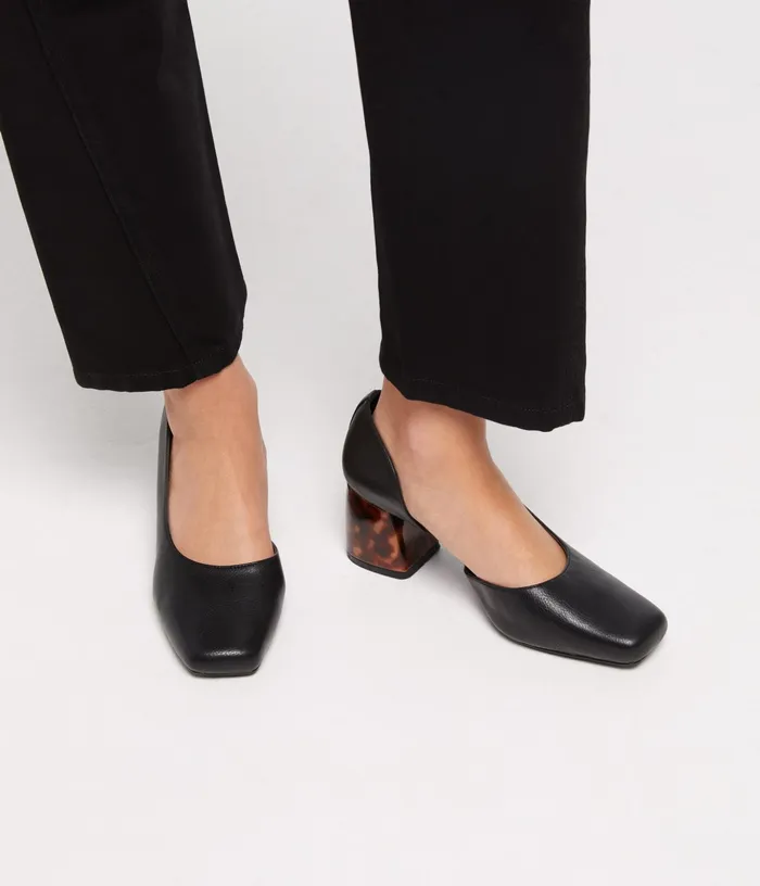 Women Pikosa Vegan Heels Black Matt and Nat Heels