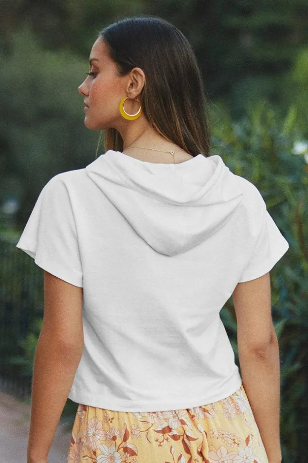Women Sweatshirts and Hoodies Cupshe Candy Kiss Floral Embroidery Short Sleeve Crop Hoodie White